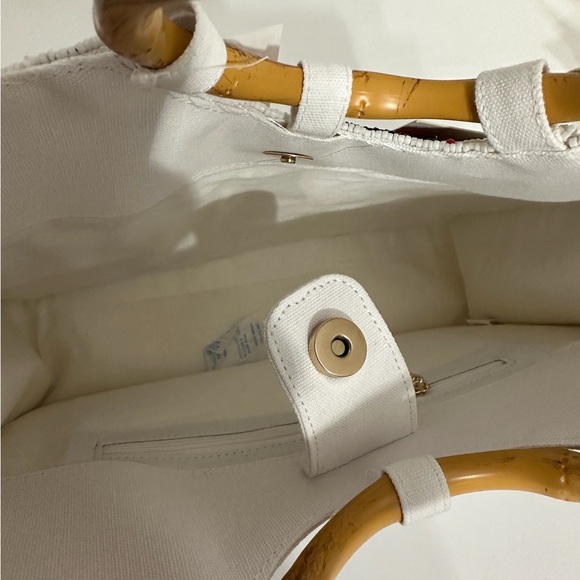 NWT Sol + Mer Strawberry Beaded Viral Purse Handbag w Bamboo Handles White Strap - Picture 10 of 15